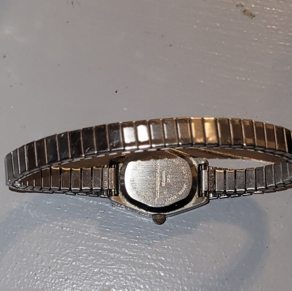 Silver stainless steel wrist watch - Picture 2 of 2